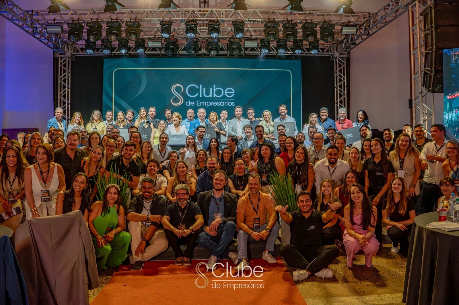 Empresários conectados em evento do Clube